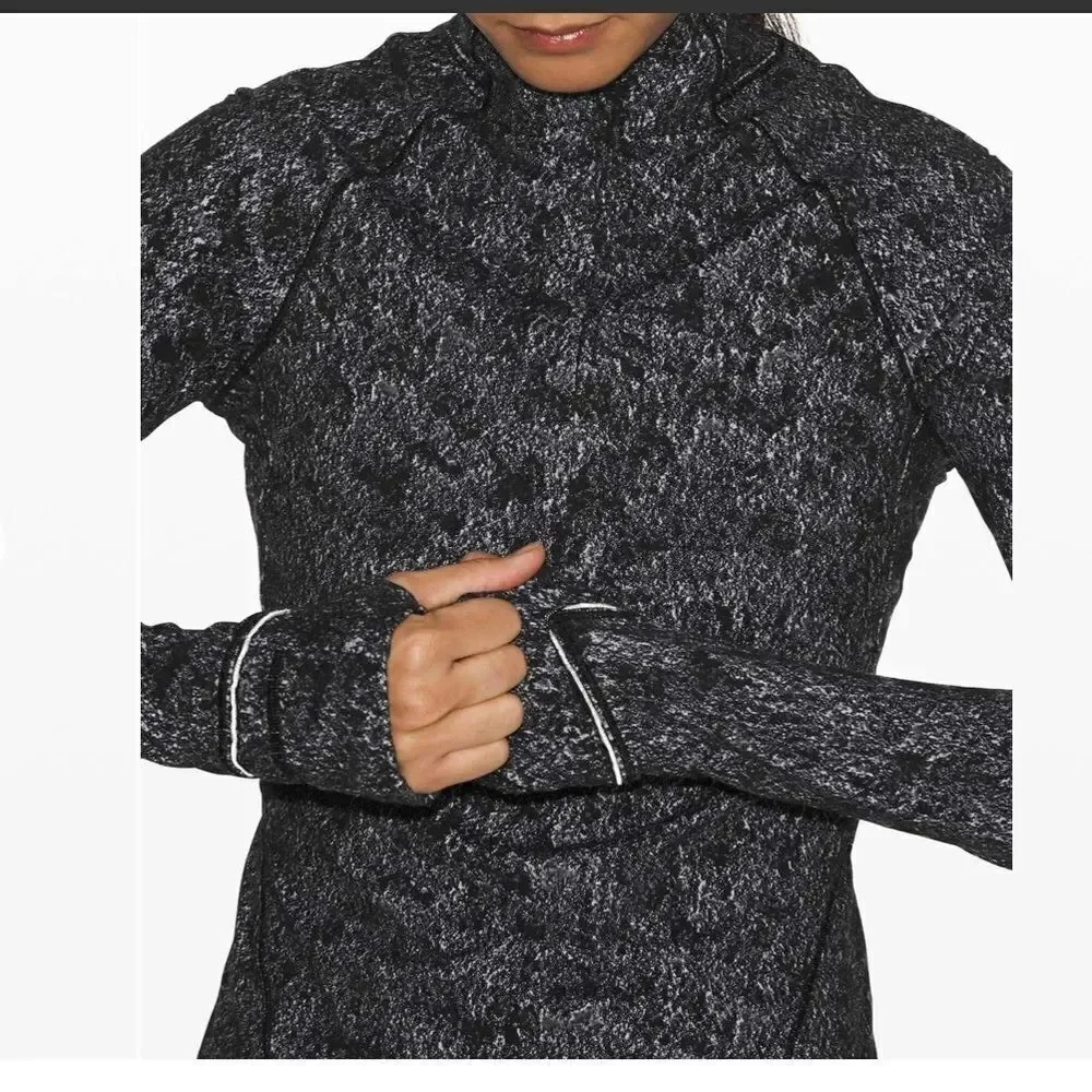 Lululemon Outrun the Elements 1/2 Zip in Misted Jacquard Black White